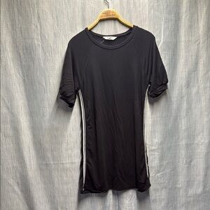 🚩 BB Dakota Black Short Sleeve Top size small